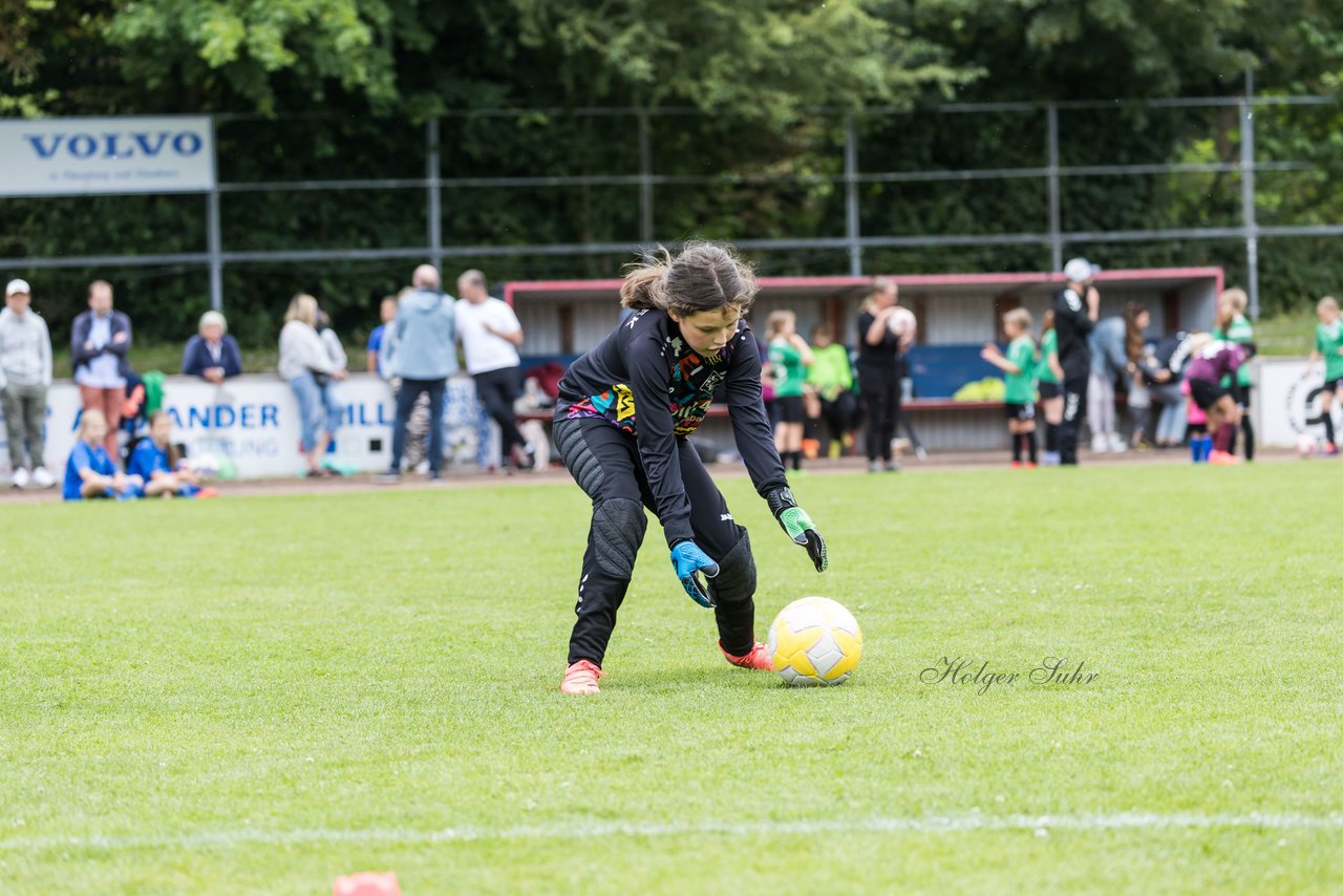 Bild 573 - Loewinnen Cup